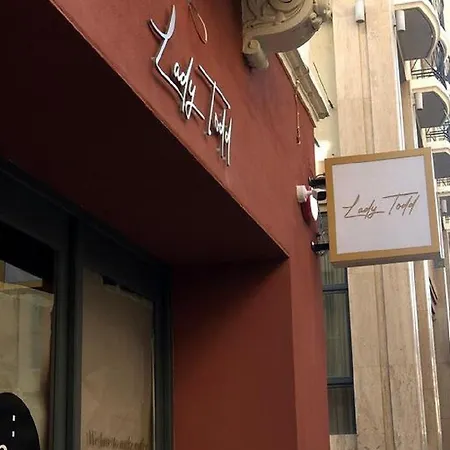 Lady Todd 酒店