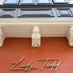 Hotel Lady Todd